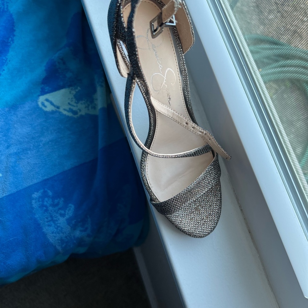 Heels - Picture 3 of 5